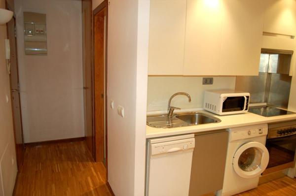 Apartamentos Conde Duque Madrid Rom bilde