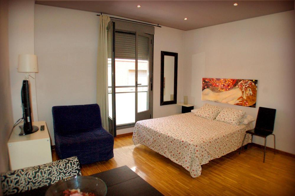 Apartamentos Conde Duque Madrid Rom bilde