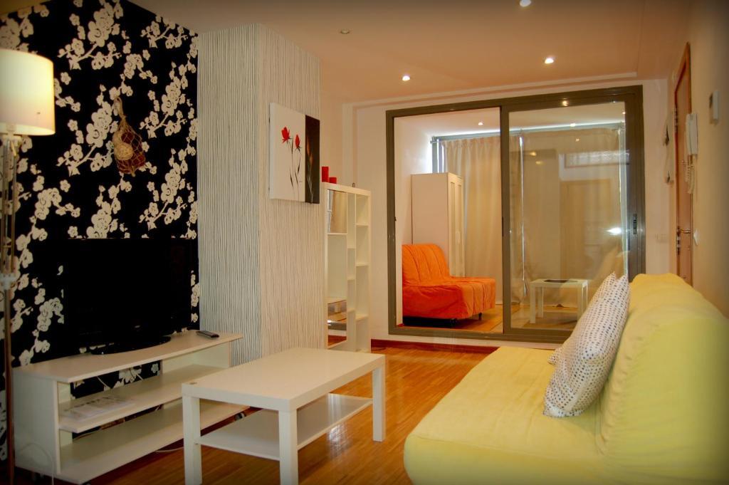 Apartamentos Conde Duque Madrid Rom bilde