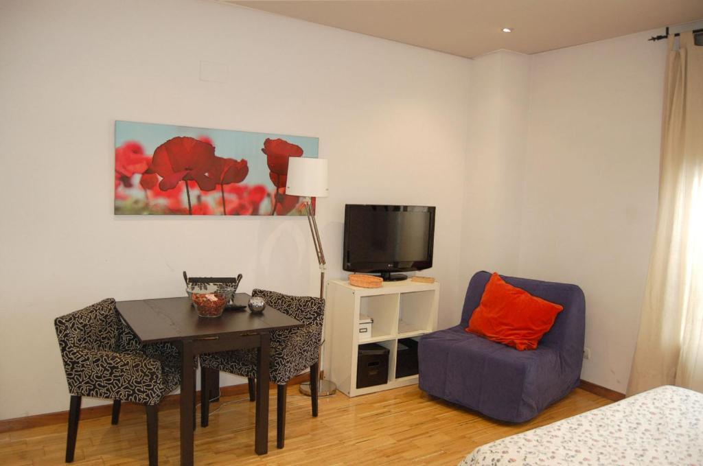 Apartamentos Conde Duque Madrid Rom bilde