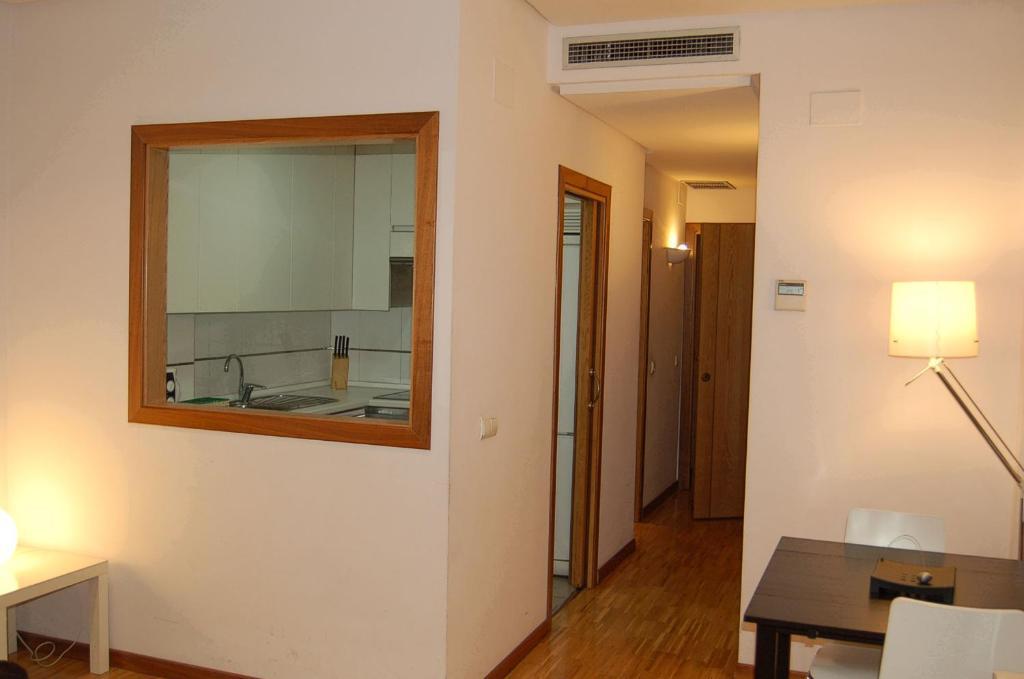 Apartamentos Conde Duque Madrid Rom bilde