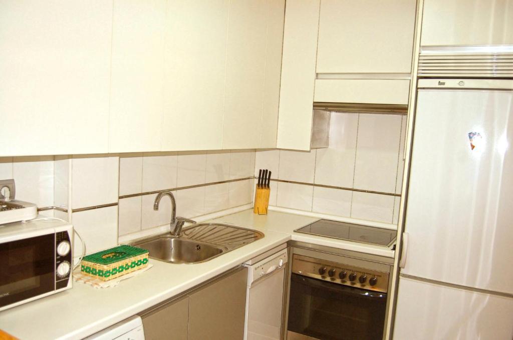 Apartamentos Conde Duque Madrid Rom bilde